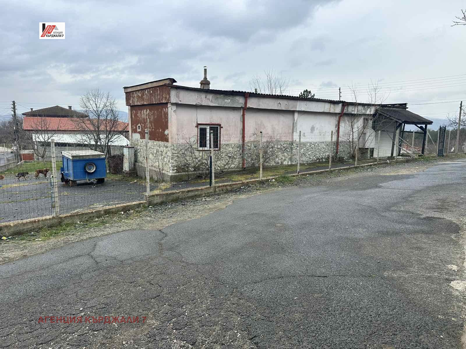 Продава МАГАЗИН, с. Сипей, област Кърджали, снимка 6 - Магазини - 55735681