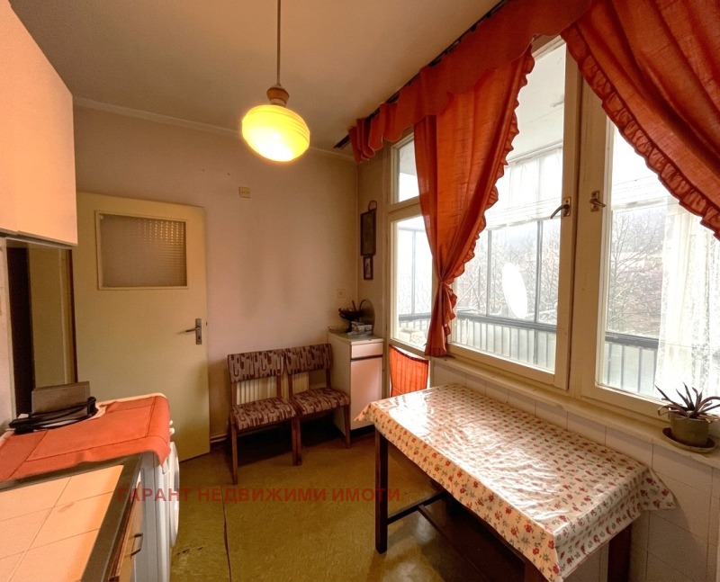 Продава 3-СТАЕН в град Габрово, Бичкиня - 82 кв.м / 63 000 € » 123 217.29 лв., ГАРАНТ НЕДВИЖИМИ ИМОТИ