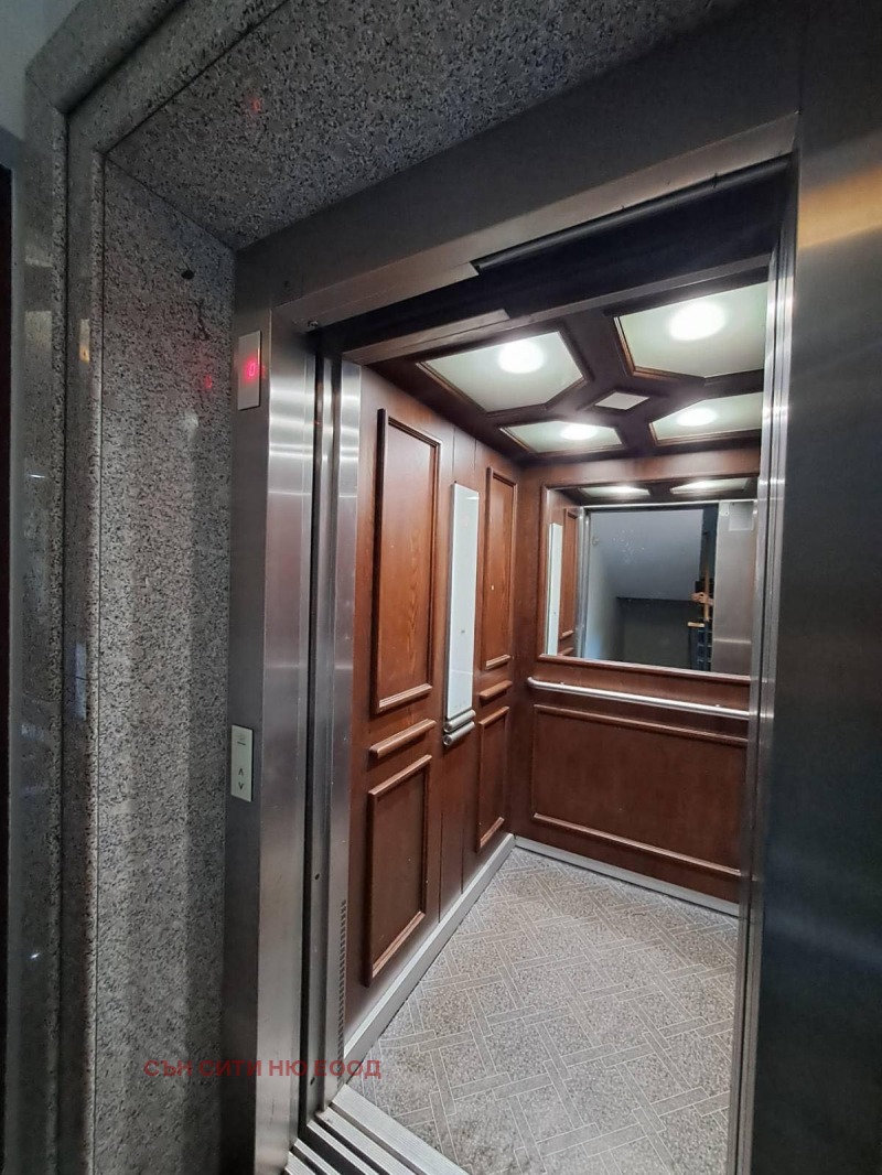 De vânzare  1 dormitor Sofia , Țentâr , 60 mp | 51506498 - imagine [11]