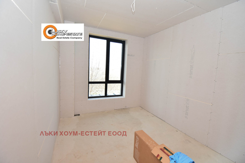 Продава КЪЩА, гр. София, Требич, снимка 9 - Къщи - 49477119