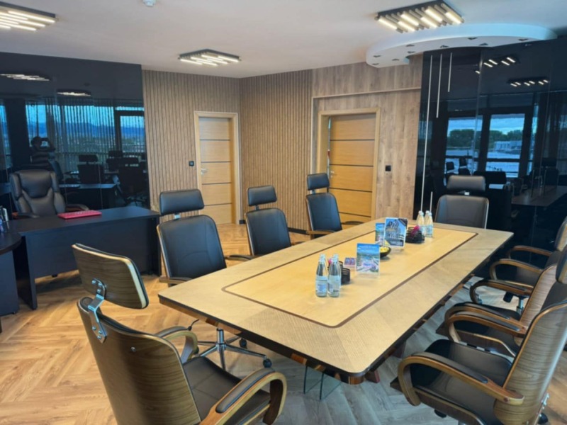 Продава ОФИС в град София, Враждебна - 1623 кв.м / 4 690 470 € » 9 173 761.94 лв., ТИТАН ПРОПЪРТИС СОФИЯ