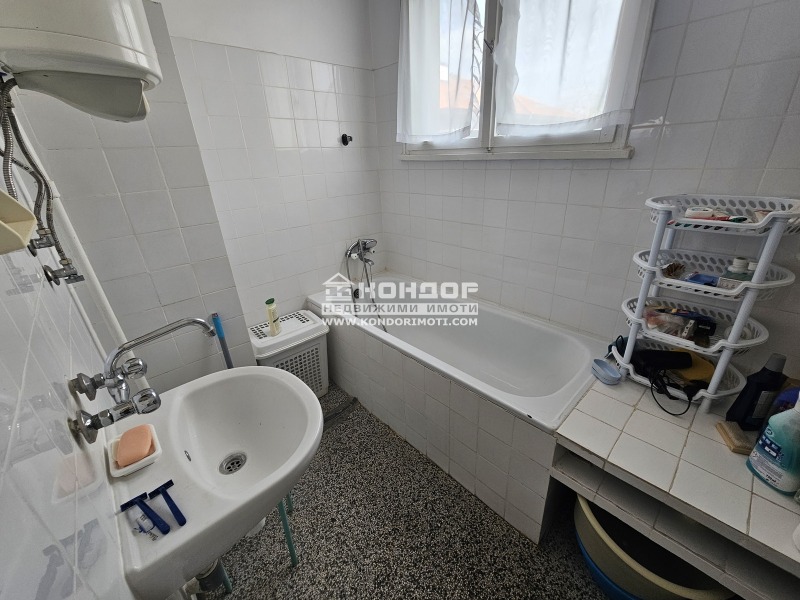 À venda  2 quartos Plovdiv , Hristo Smirnenski , 160 m² | 61968893 - imagem [12]