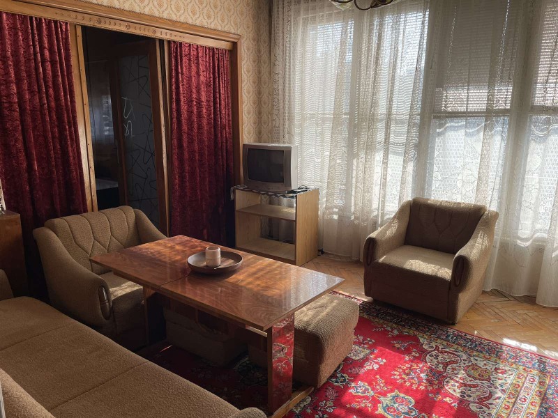 De vânzare  2 dormitoare Ruse , Țentâr , 78 mp | 50904779 - imagine [9]