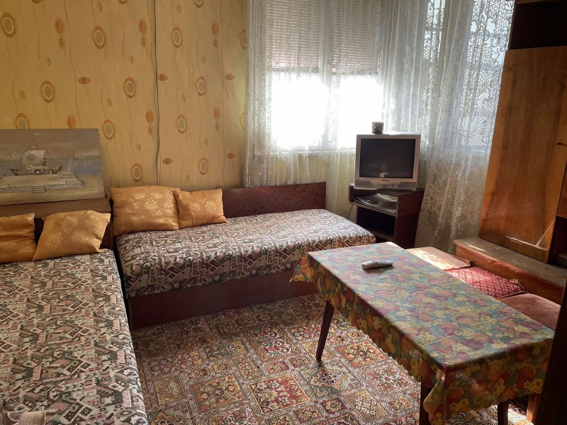 De vânzare  2 dormitoare Ruse , Țentâr , 78 mp | 50904779 - imagine [6]