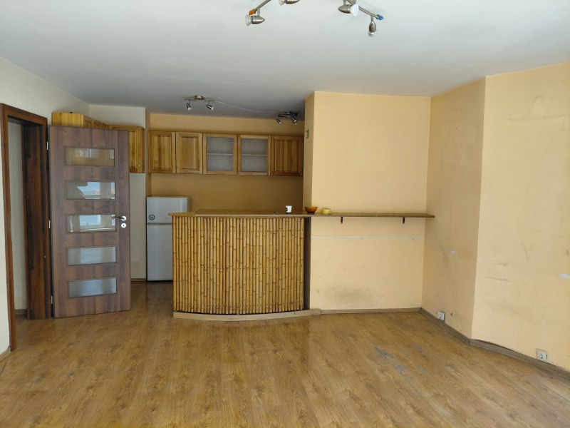 Продава  3-стаен град София , Изгрев , 118 кв.м | 24260025 - изображение [4]