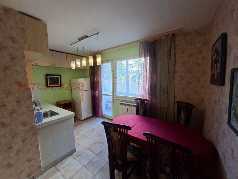 Продава 3-СТАЕН, гр. Плевен, Идеален център, снимка 2 - Апартаменти - 52785951