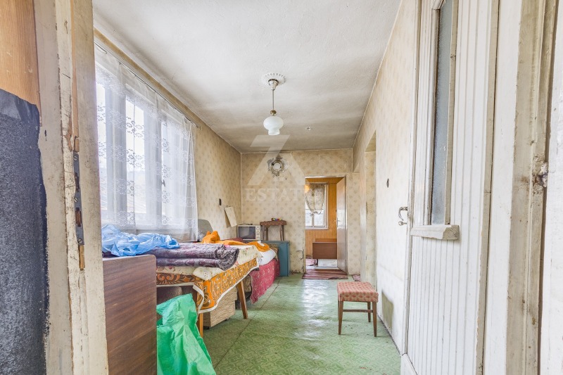 Продава КЪЩА, с. Владо Тричков, област София област, снимка 5 - Къщи - 52408158