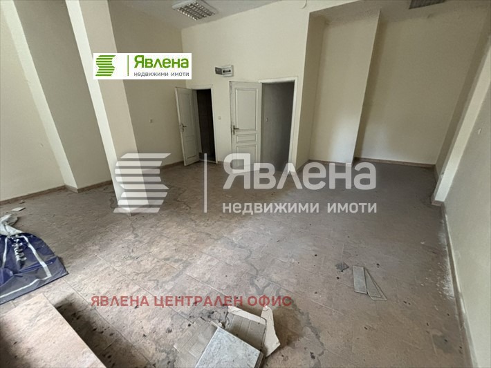 Продава МАГАЗИН, гр. Пловдив, Център, снимка 1 - Магазини - 48133445