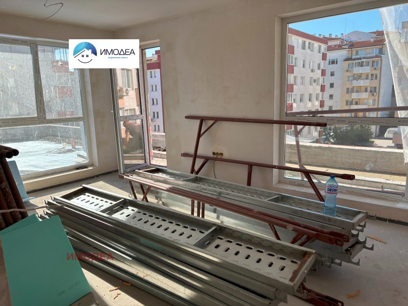 Продава 3-СТАЕН в град Велико Търново, Бузлуджа - 120 кв.м / 150 000 € » 293 374.50 лв., ИМОДЕА
