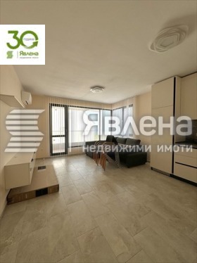 3-стаен град Варна, Галата 6