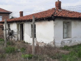 Hus Rasjevo Konare, region Plovdiv 1