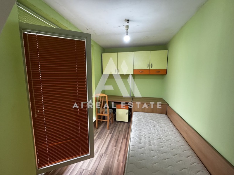 Продается  2 спальни Плевен , Широк център , 86 кв.м | 30902299 - изображение [12]