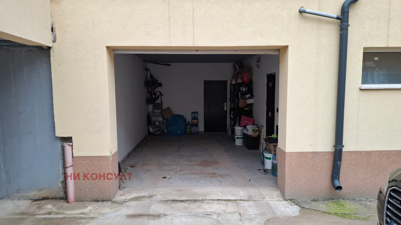 Продава 3-СТАЕН, гр. София, Витоша, снимка 15 - Апартаменти - 52660242