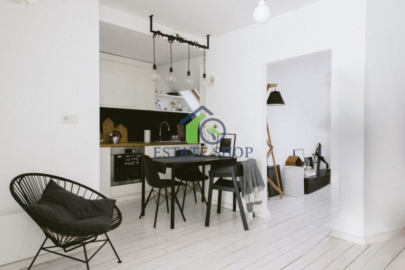 Продава 3-СТАЕН, гр. Пловдив, Кючук Париж, снимка 2 - Апартаменти - 53352151