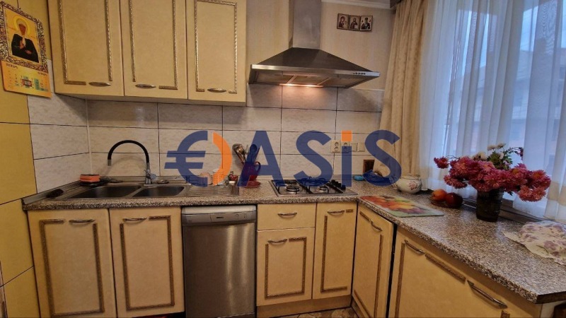 Продава КЪЩА, гр. Средец, област Бургас, снимка 8 - Къщи - 52486011