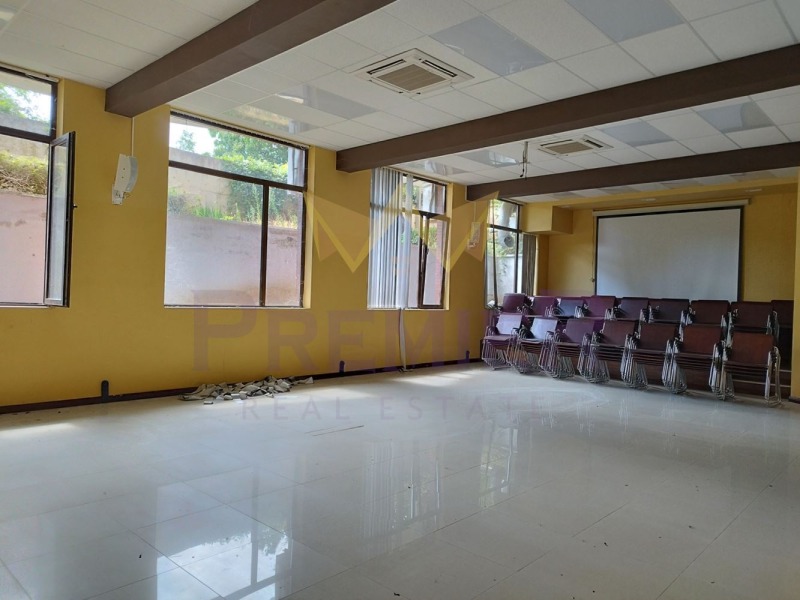 En venta  Oficina Varna , k.k. Zlatni pyasatsi , 137 metros cuadrados | 86844406 - imagen [6]