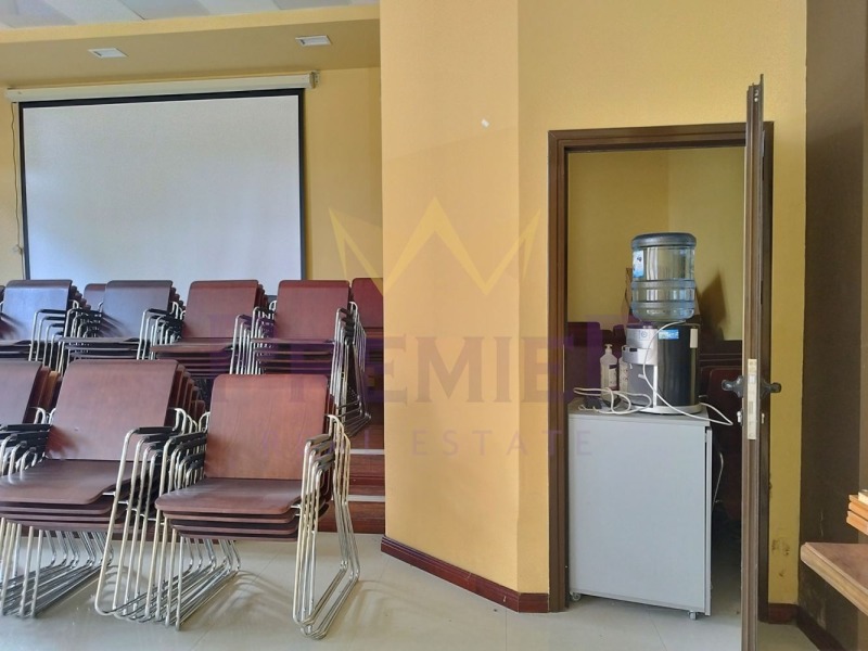 En venta  Oficina Varna , k.k. Zlatni pyasatsi , 137 metros cuadrados | 86844406 - imagen [5]