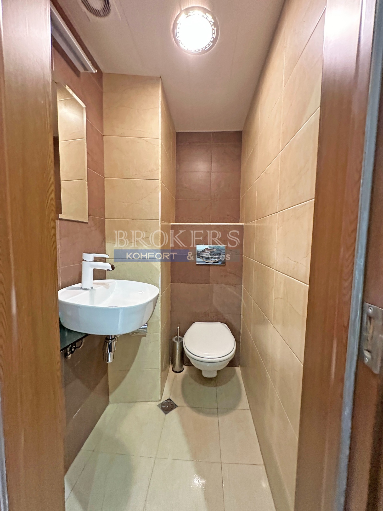 Продава 3-СТАЕН, гр. Варна, Автогара, снимка 16 - Апартаменти - 54081450
