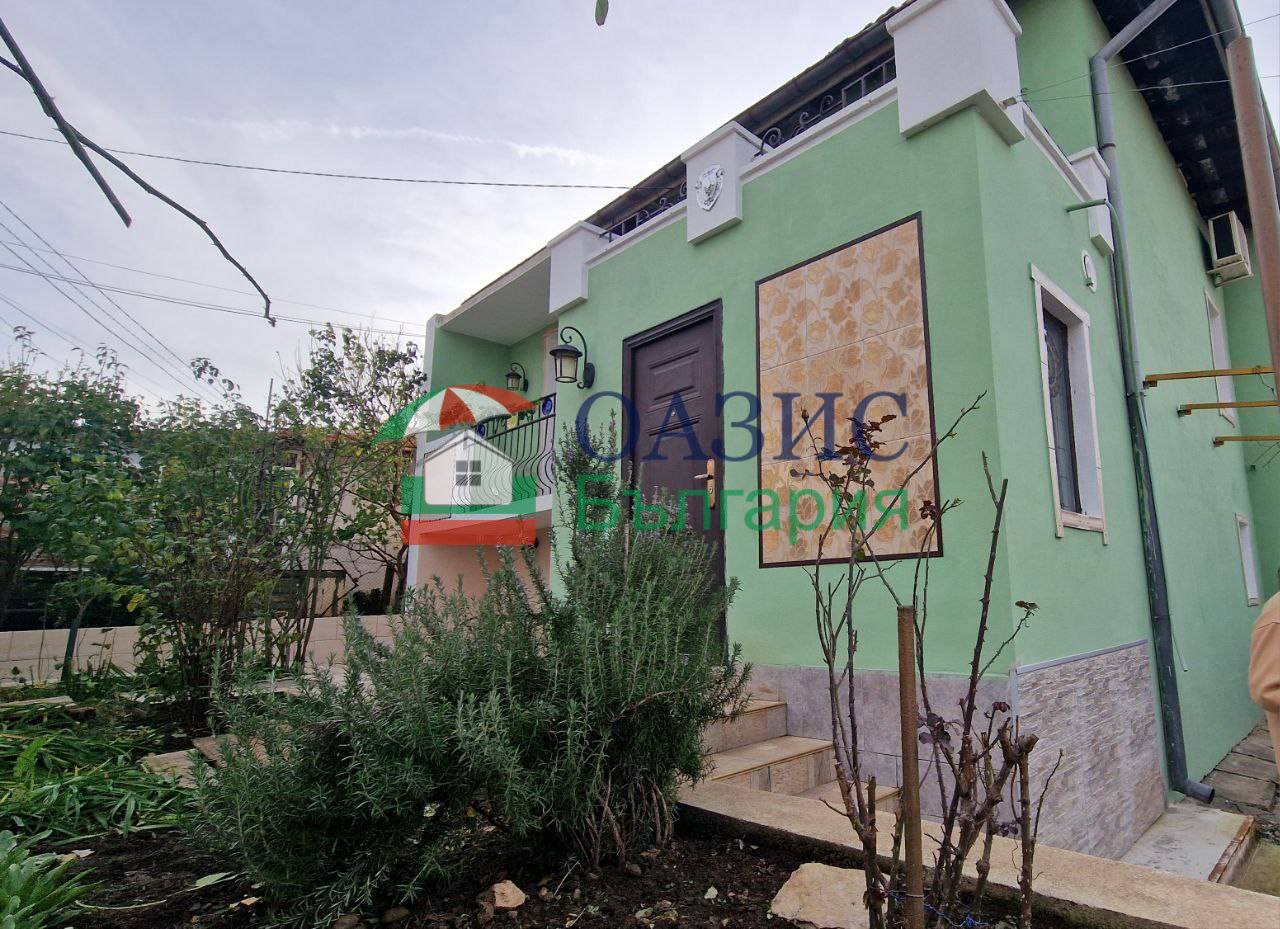 Продава КЪЩА, гр. Средец, област Бургас, снимка 2 - Къщи - 52486011