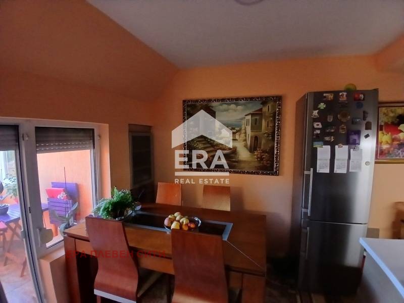 Продава 3-СТАЕН, гр. Плевен, Идеален център, снимка 4 - Апартаменти - 52559459