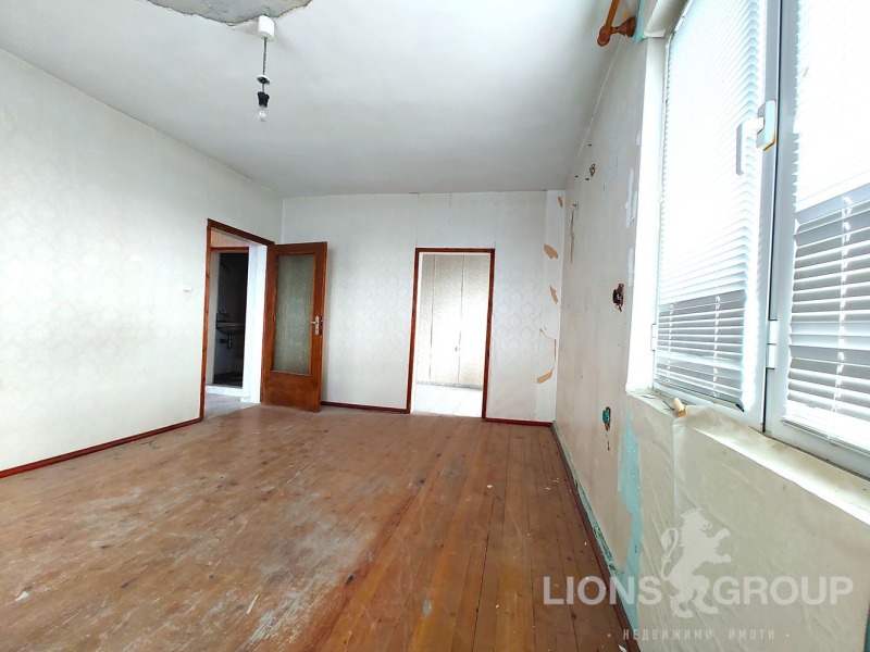 Продава 4-СТАЕН, гр. Аксаково, област Варна, снимка 3 - Апартаменти - 53448812