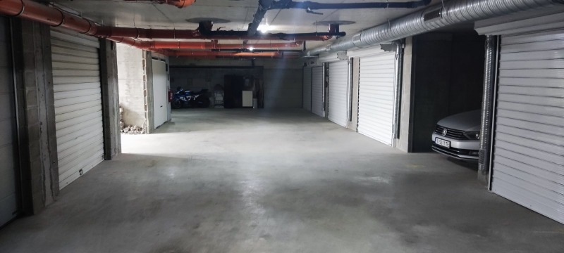 Продава ГАРАЖ, ПАРКОМЯСТО, гр. Варна, Владислав Варненчик 1, снимка 4 - Гаражи и паркоместа - 52823557