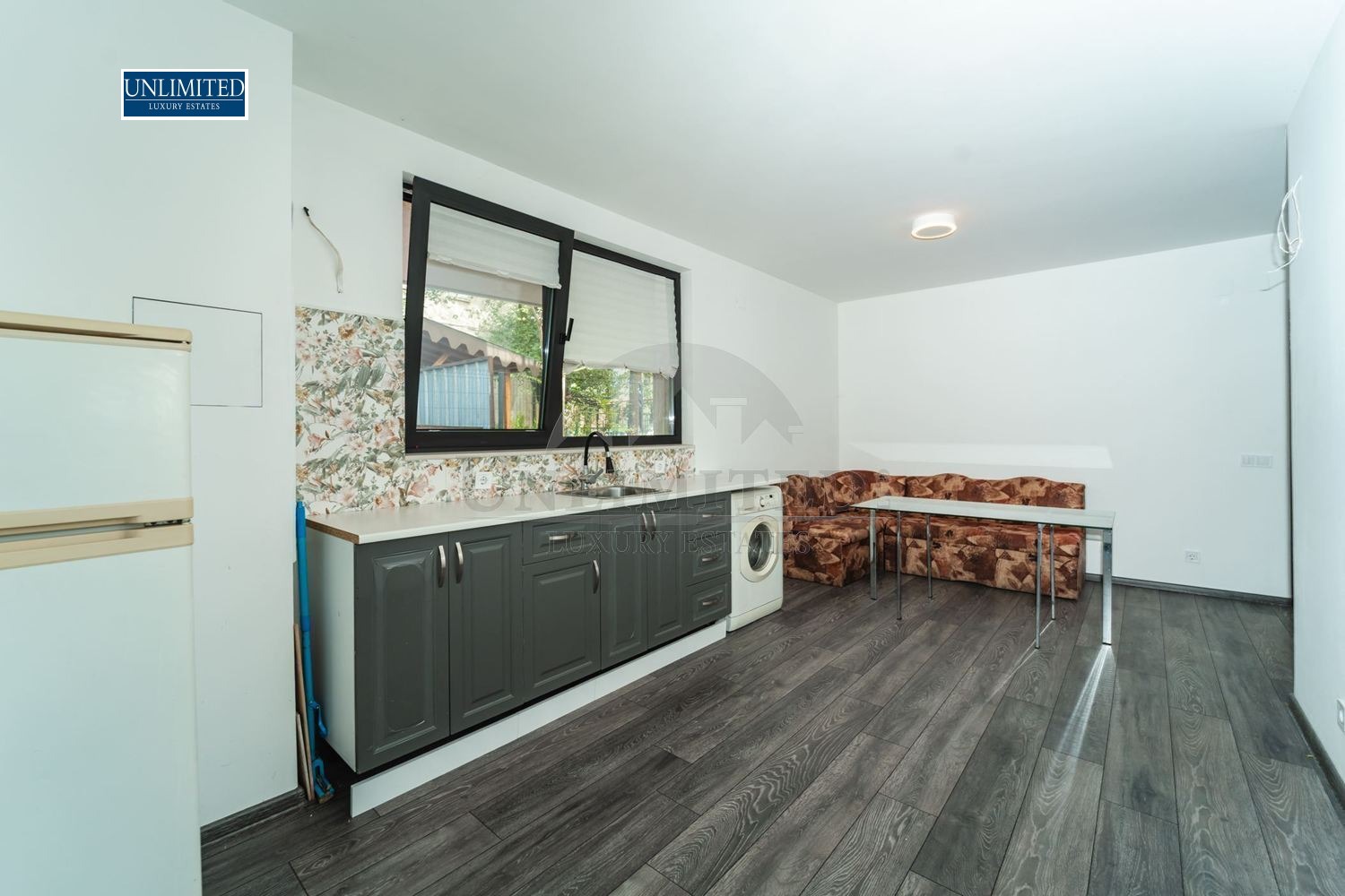 Продава 2-СТАЕН, гр. София, Изток