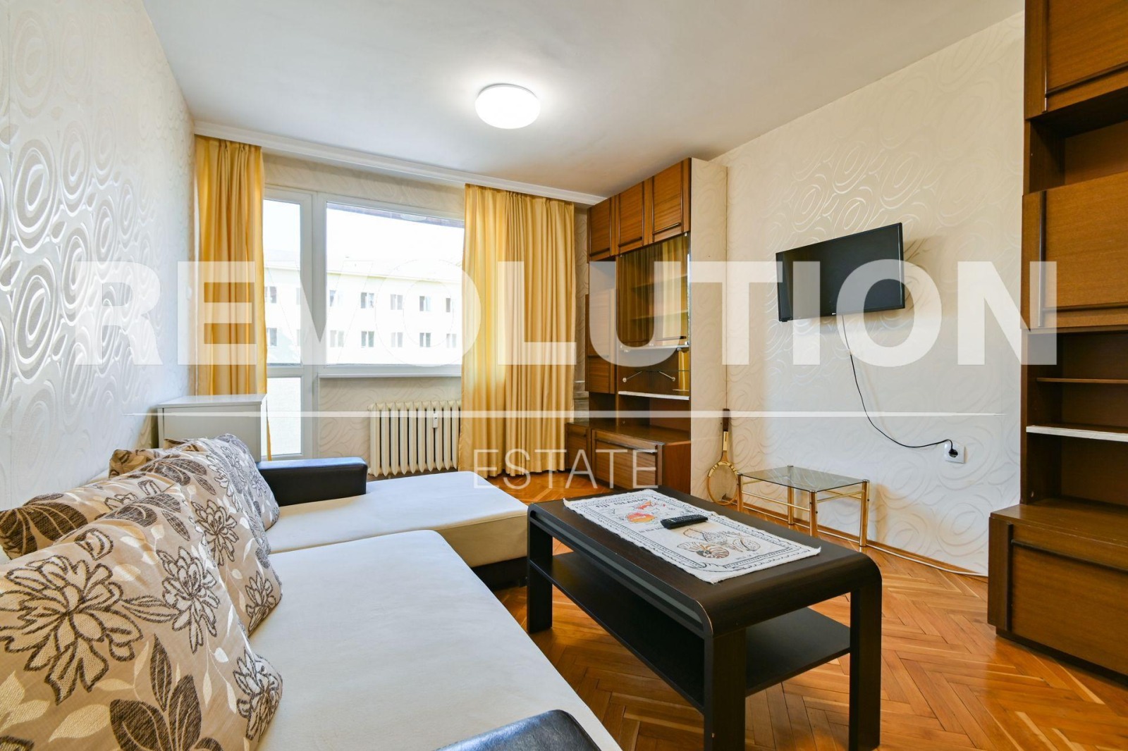 Продава 3-СТАЕН, гр. София, Център, снимка 2 - Апартаменти - 52168278