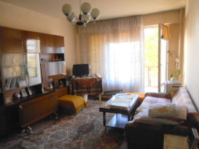 1 ložnice Mladost 1, Montana