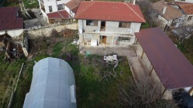 House Oreshak, region Varna 13