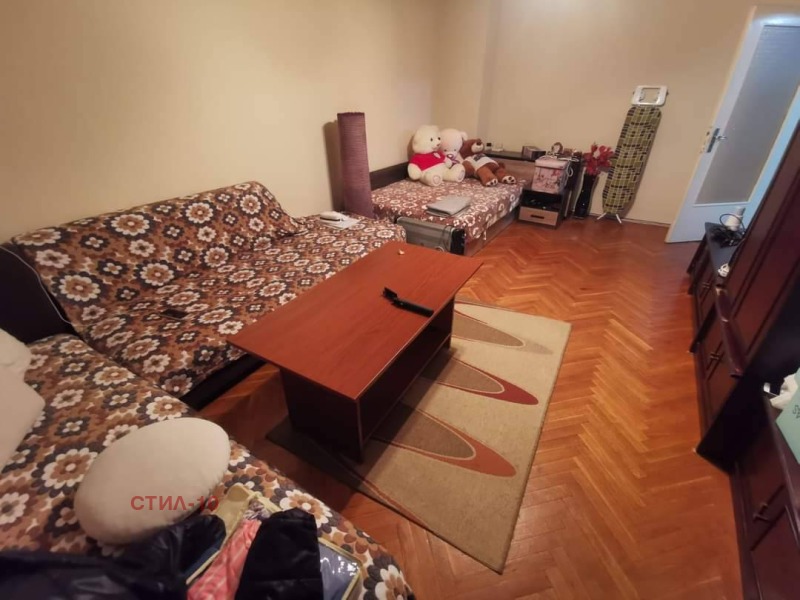 Продава  2-стаен град Шумен , Болницата , 65 кв.м | 59118875 - изображение [3]