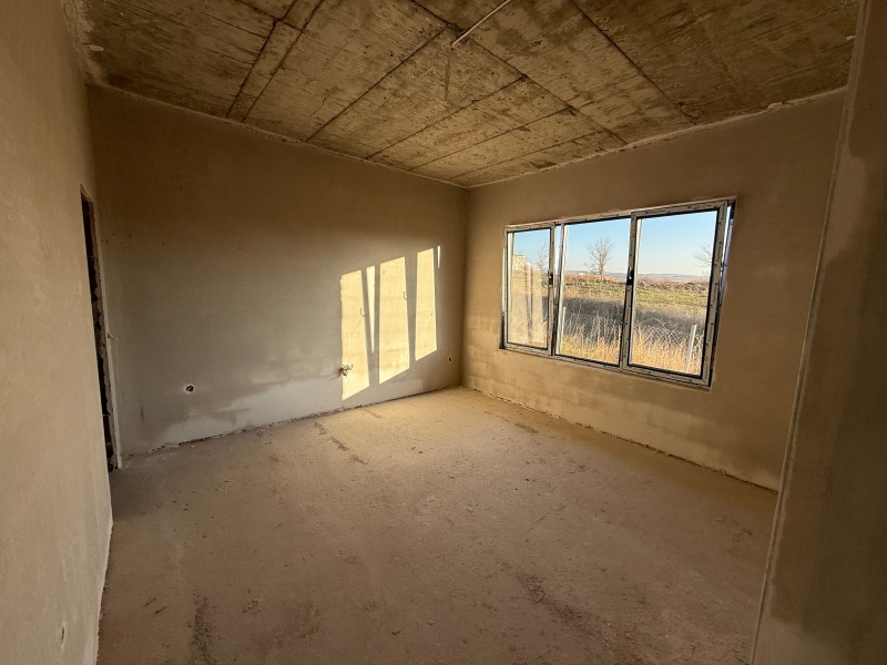 Продава КЪЩА, гр. Перник, Църква, снимка 13 - Къщи - 51305572