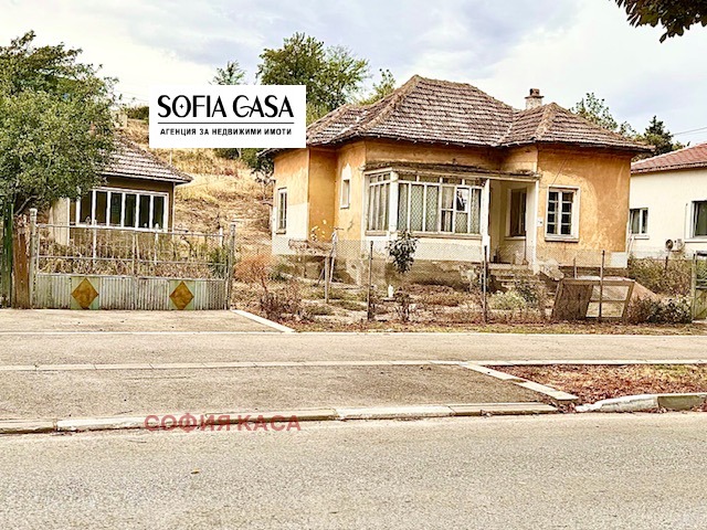 Продава КЪЩА, гр. Козлодуй, област Враца, снимка 2 - Къщи - 53359659