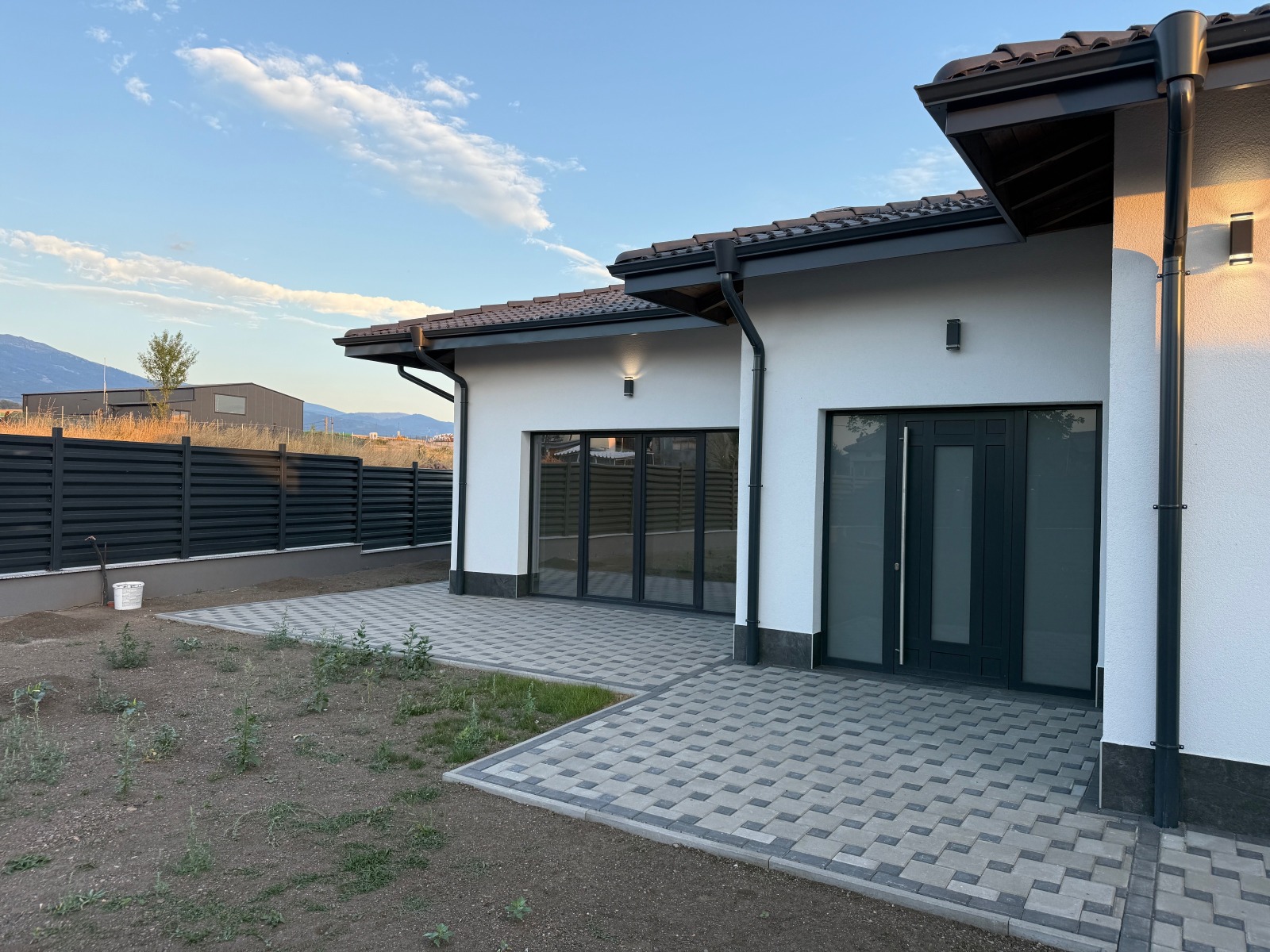 Продава КЪЩА, гр. Перник, Църква, снимка 5 - Къщи - 51305572