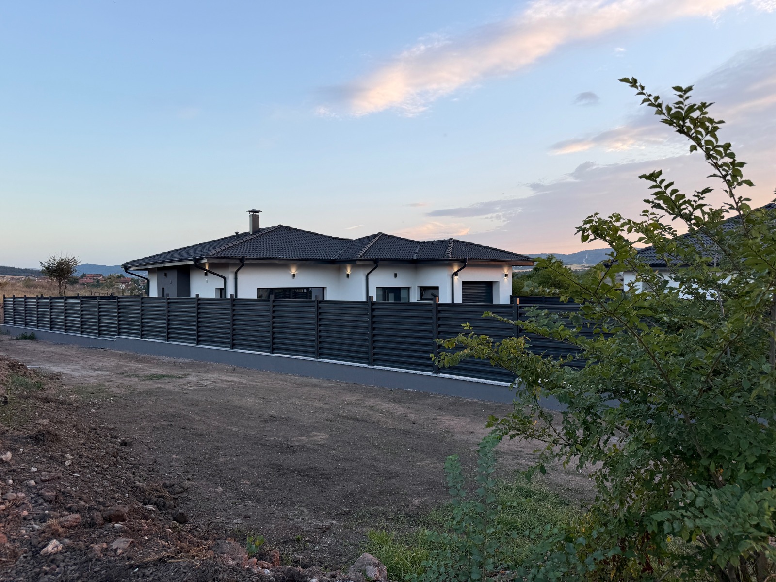 Продава КЪЩА, гр. Перник, Църква, снимка 10 - Къщи - 51305572