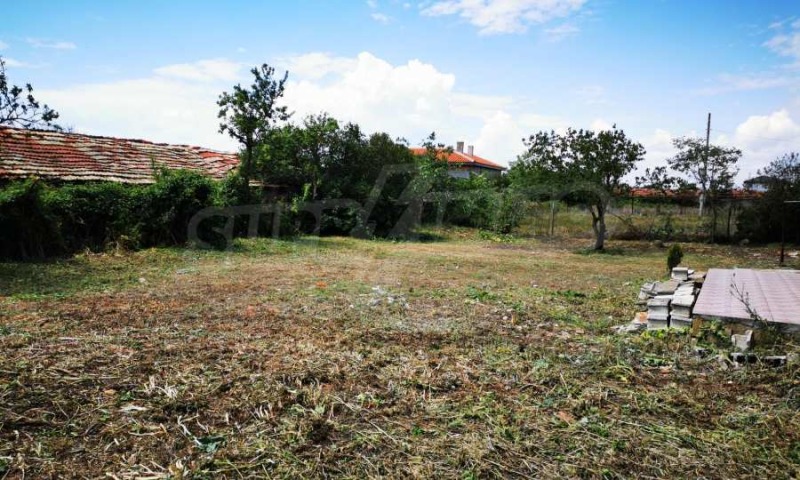 Продава КЪЩА, с. Божурец, област Добрич, снимка 17 - Къщи - 52477625