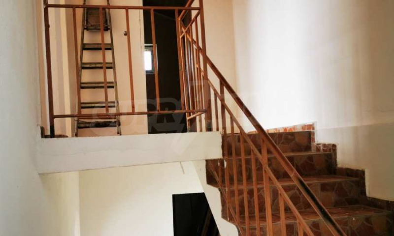 Продава КЪЩА, с. Божурец, област Добрич, снимка 9 - Къщи - 52477625