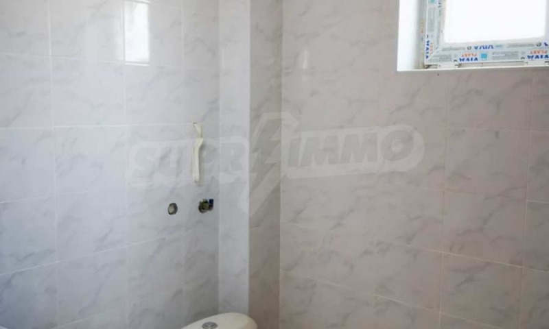 Продава КЪЩА, с. Божурец, област Добрич, снимка 16 - Къщи - 52477625