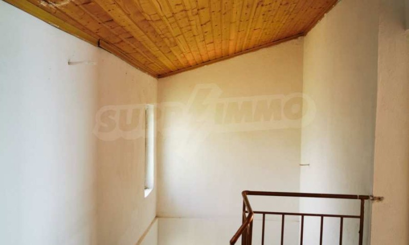 Продава КЪЩА, с. Божурец, област Добрич, снимка 11 - Къщи - 52477625