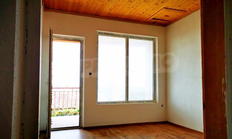 Продава КЪЩА, с. Божурец, област Добрич, снимка 13 - Къщи - 52477625