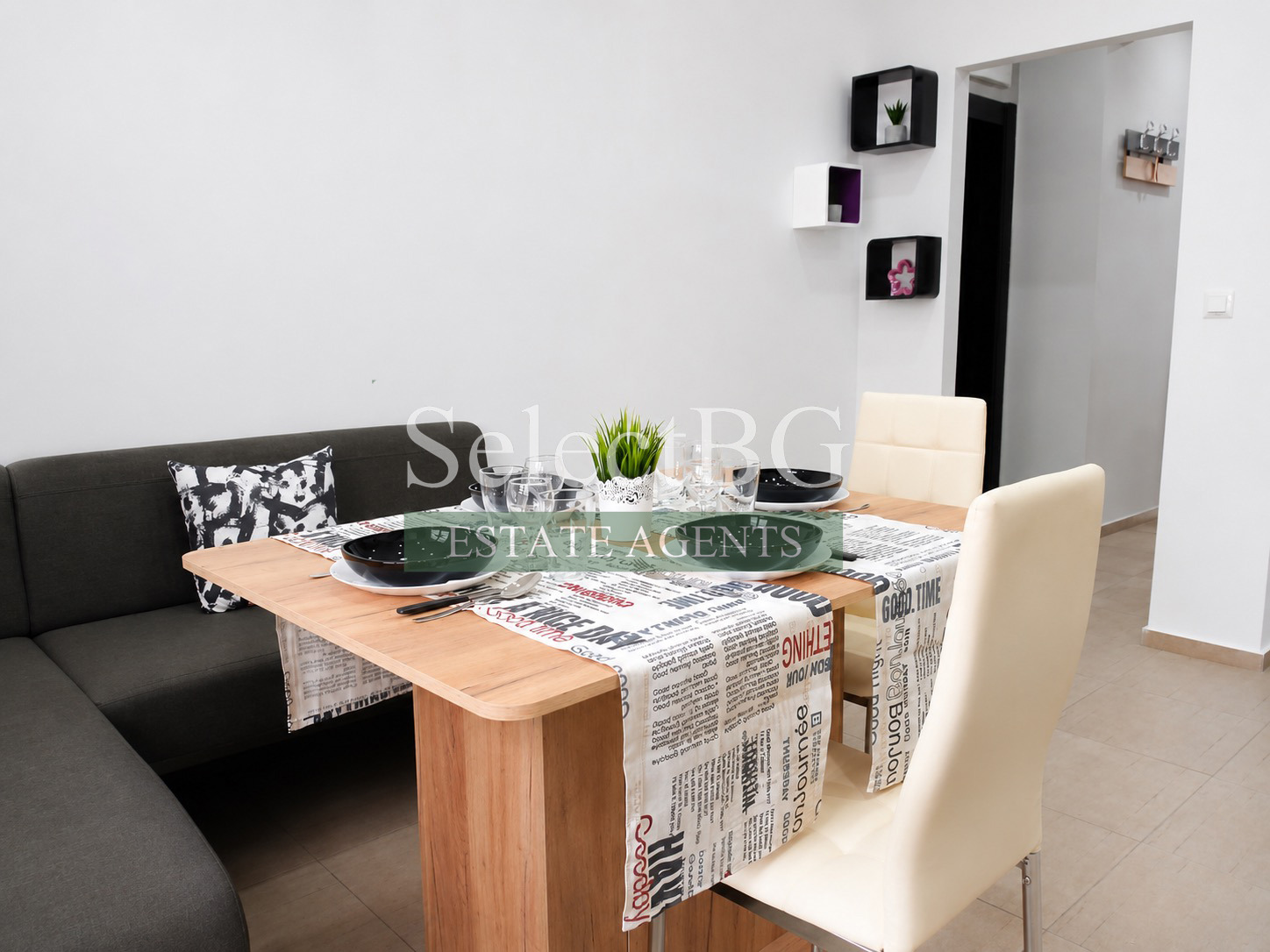 Продава 3-СТАЕН, гр. Велико Търново, Колю Фичето, снимка 3 - Апартаменти - 53016206