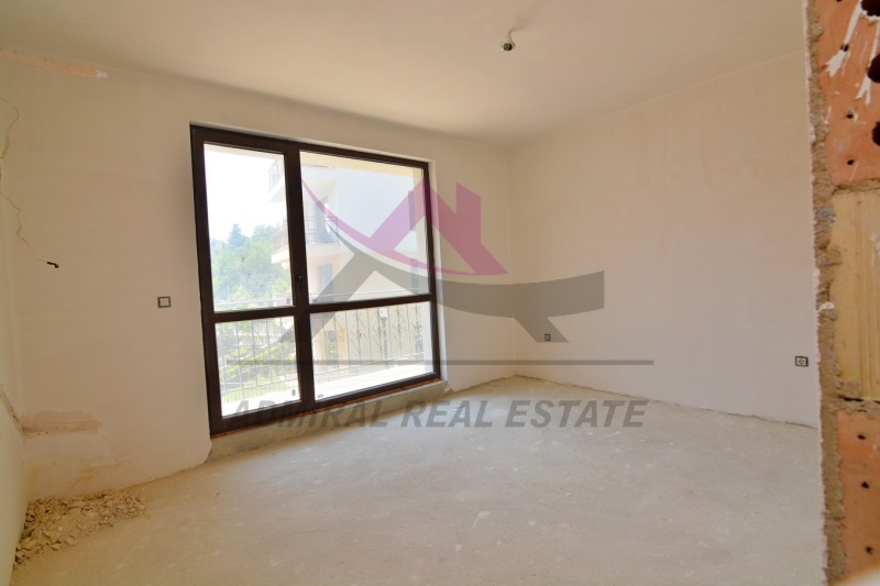 In vendita  2 camere da letto Varna , k.k. Sv.Sv. Konstantin i Elena , 91 mq | 99402266