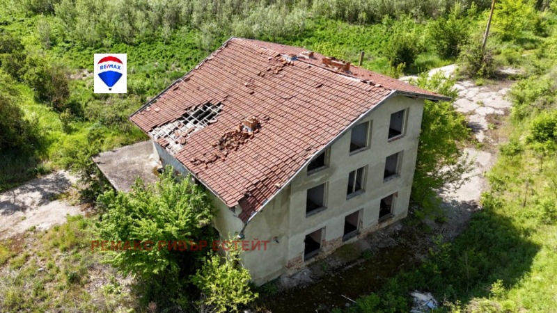Na prodej  Spiknutí oblast Ruse , Basarbovo , 6249 m2 | 70762106 - obraz [6]