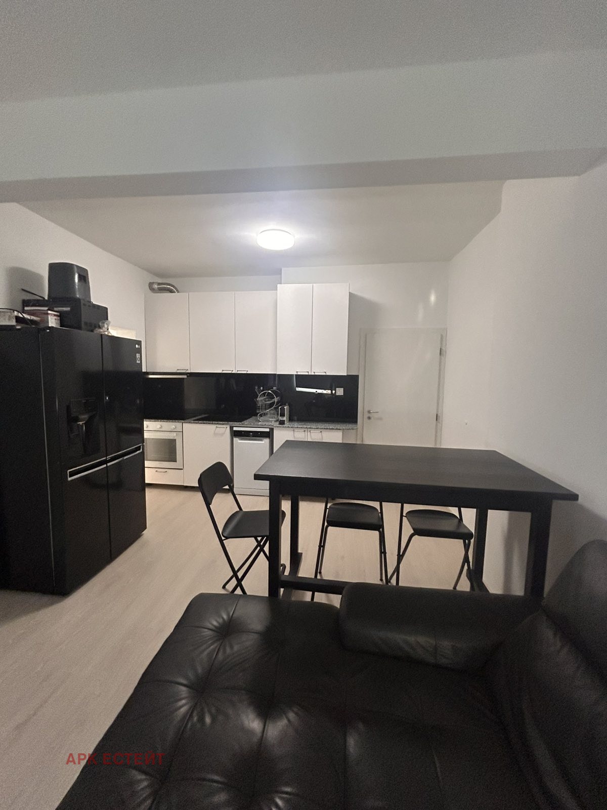 Продава 3-СТАЕН, гр. София, Център