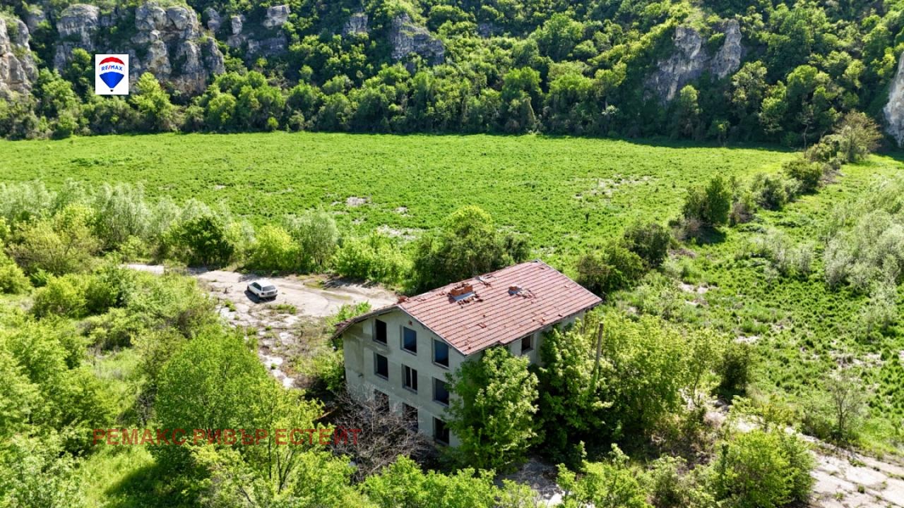 Продава КЪЩА, с. Басарбово, област Русе, снимка 2 - Къщи - 50860883