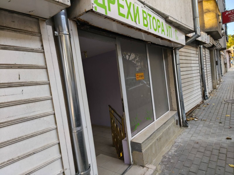 Продава МАГАЗИН в град Варна, Колхозен пазар - 26 кв.м / 52 000 € » 101 703.16 лв., АГЕНЦИЯ ИМОТИ ВАРНА