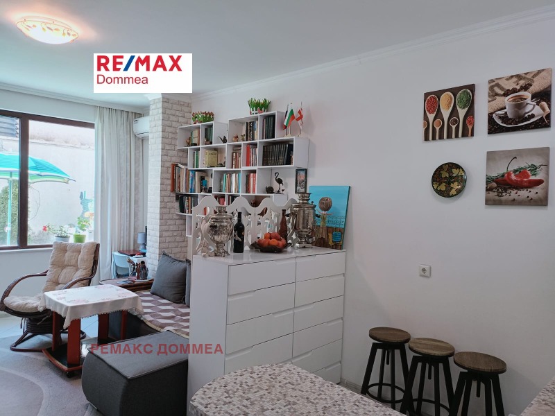 Продава  1-стаен град Варна , Бриз , 39 кв.м | 86252240 - изображение [9]