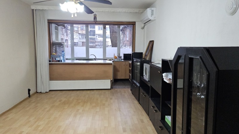 Продава  3-стаен град Пловдив , Кючук Париж , 93 кв.м | 32814827