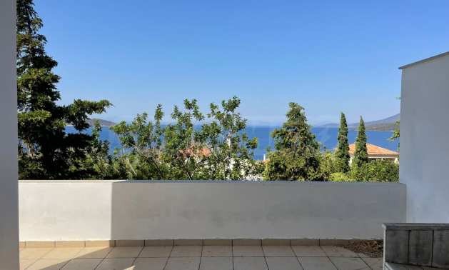 Продава МЕЗОНЕТ, Гърция, Евбея • 390000 € • 34346589 — Holmes.bg