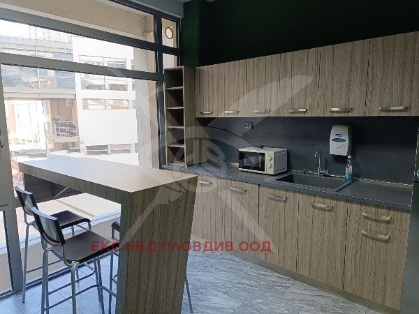 Продава ОФИС, гр. Пловдив, Център, снимка 2 - Офиси - 54537200